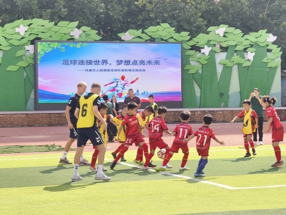 箱与我们取, gayLD
